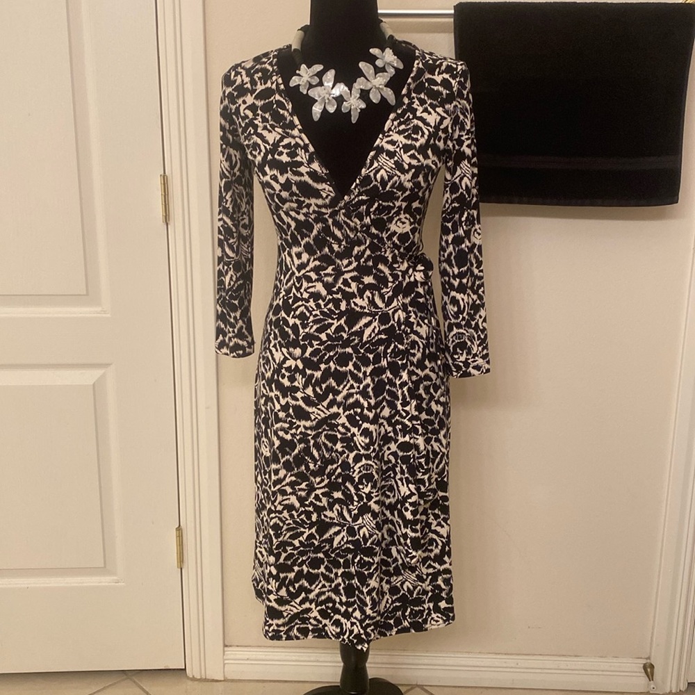 BCBG Dress like new only worn twice